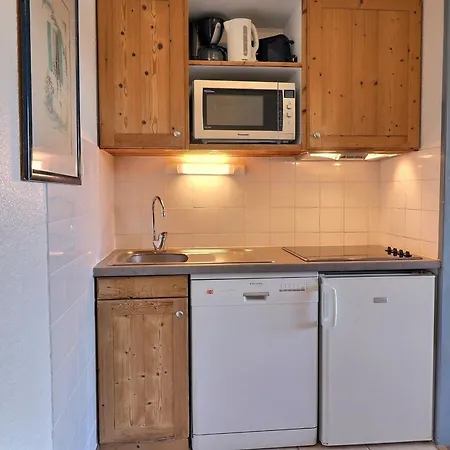 Location La Tania : 2 Pieces, 4 Pers, Balcon, Proche Commerces Et Navettes - Fr-1-182a-22 Daire Courchevel