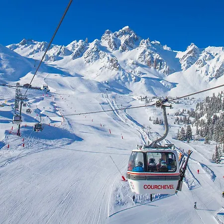 Confortable 2 Pieces, Skis Aux Pieds, Proche Commerces - Fr-1-182a-22 Courchevel